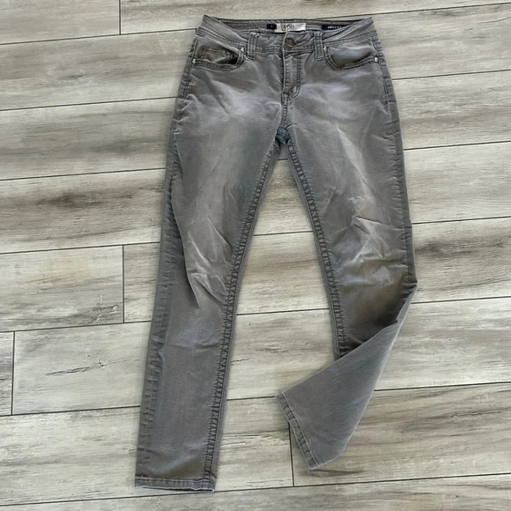 VGS skinny fit jeans size 6 gray